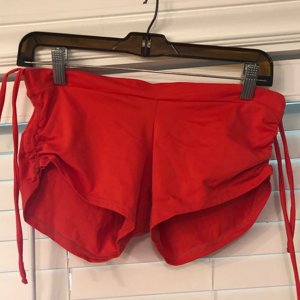 Onzie one size fits all yoga shorts